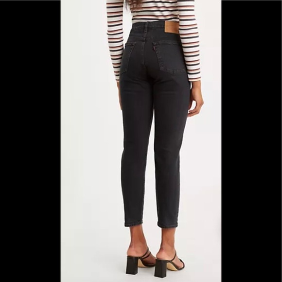 NWOT Urban Outfitters-Levi Premium Wedgie Jeans - Picture 2 of 9